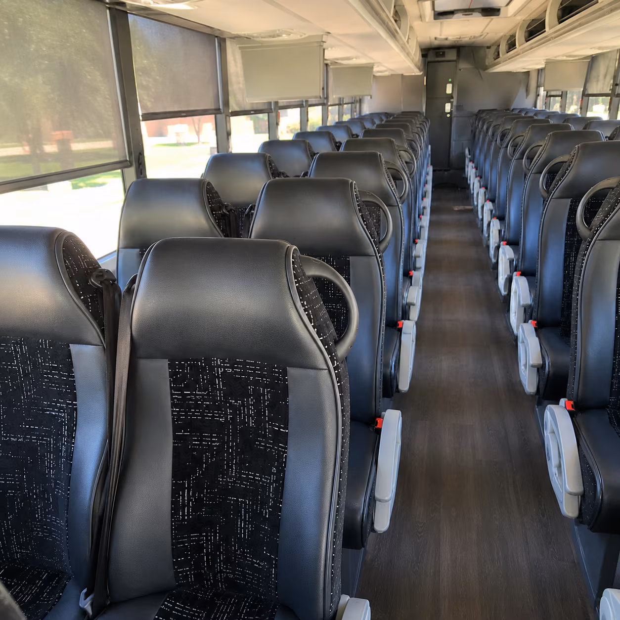 charter buses for bachelor groups heading to coachella valley golf courses