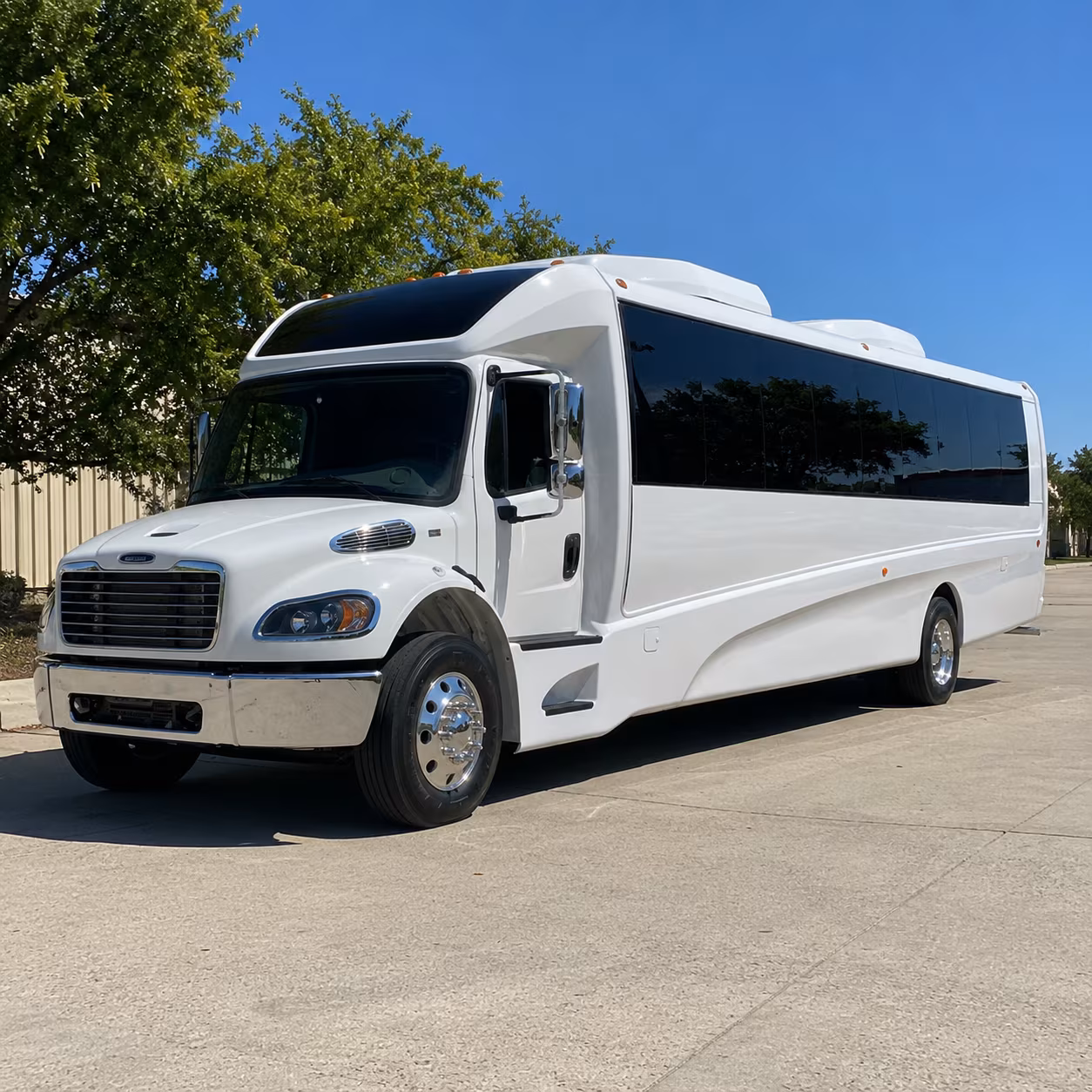 indio 20 passenger minibus