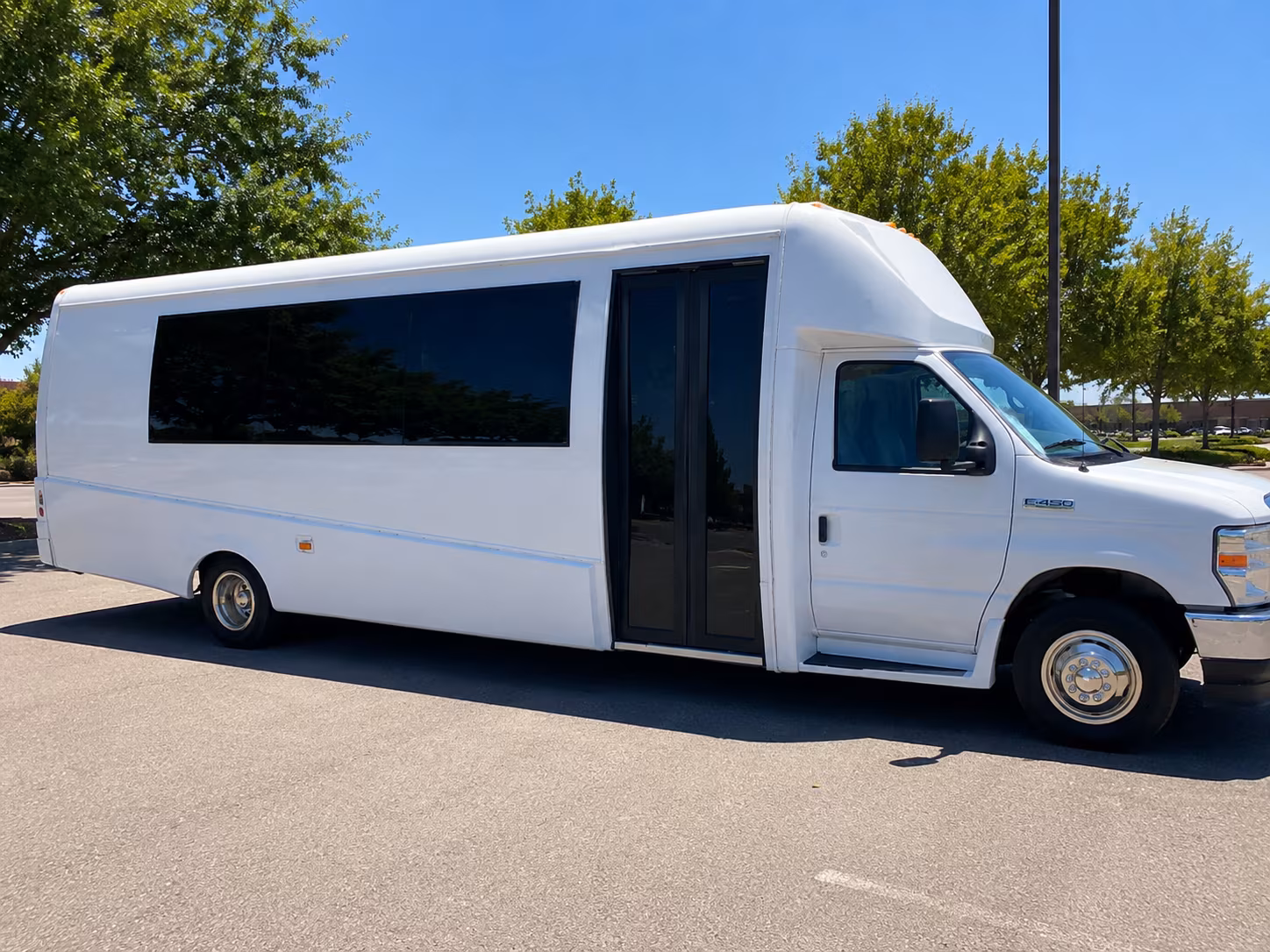 indio minibus rentals 2