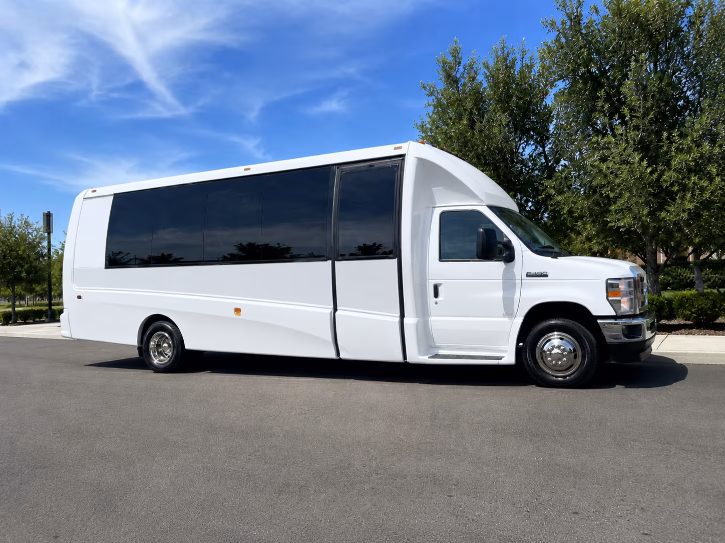 minibus rentals for salton sea and sonny bono national wildlife refuge trips