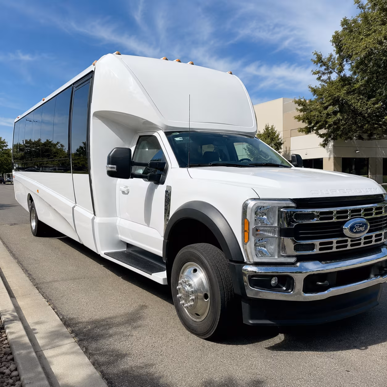 secure transportation for your next airport transfer 1